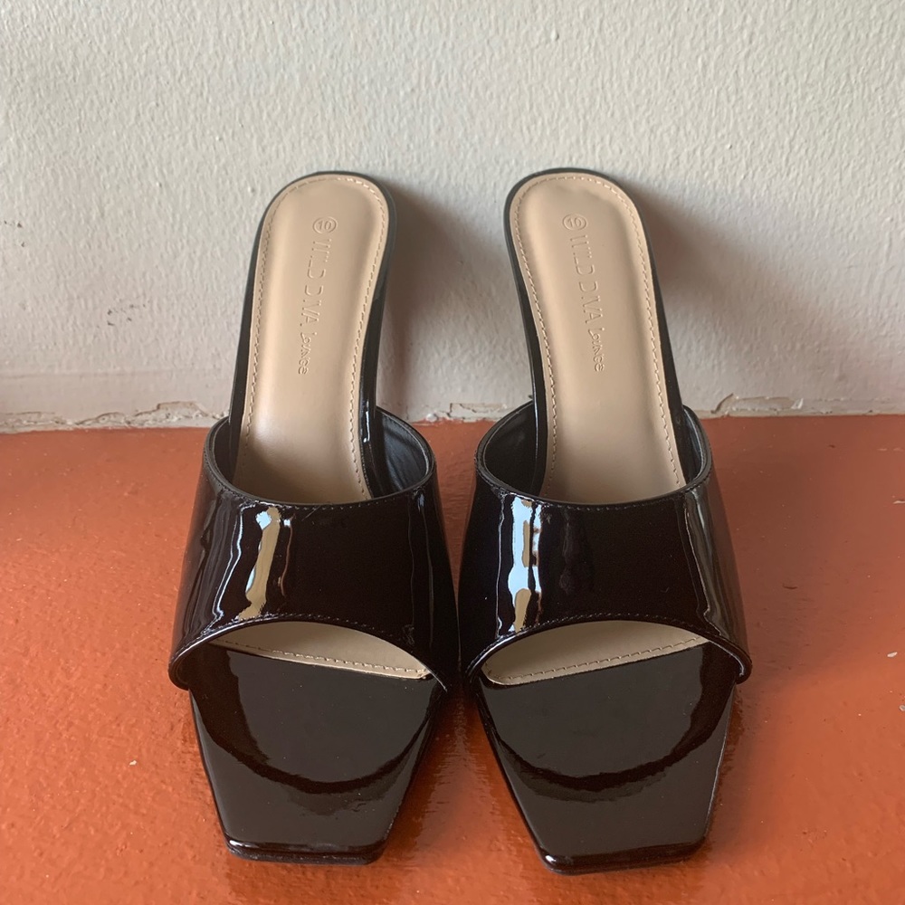 NEW Womens Black Patent Leather Heels Size 10